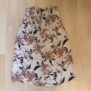 Ann Taylor sleeveless top